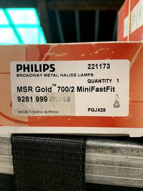 Philips 099641602360 Msr Gold 700/2 Fastfit Lamp