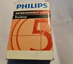 915693 Philips 928099005103 Msd 250/2 30h 250w Broadway Studio Lamp